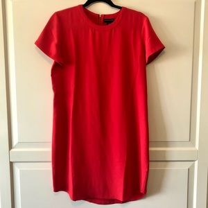 Red short sleeve dress
